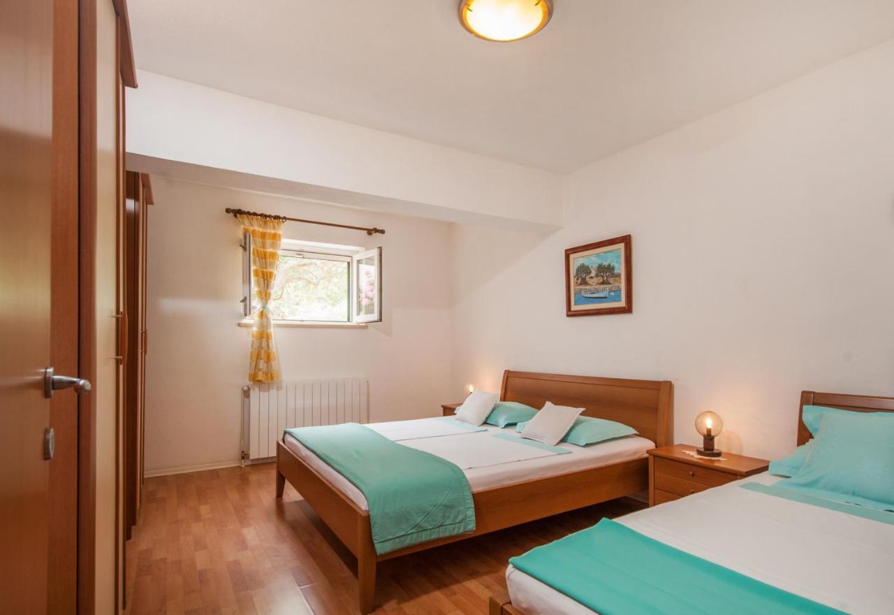 Villa Franka With Swimming Pool 볼 외부 사진